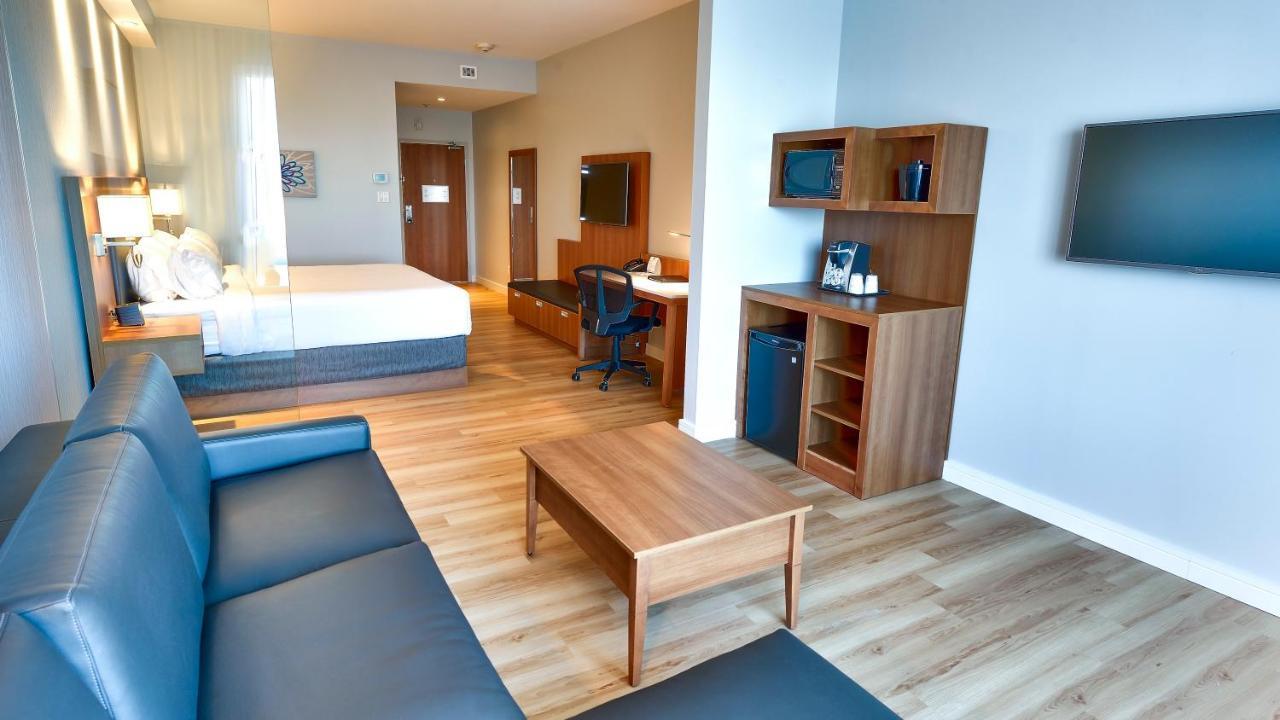 Holiday Inn Express & Suites Vaudreuil-Dorion By Ihg Eksteriør billede