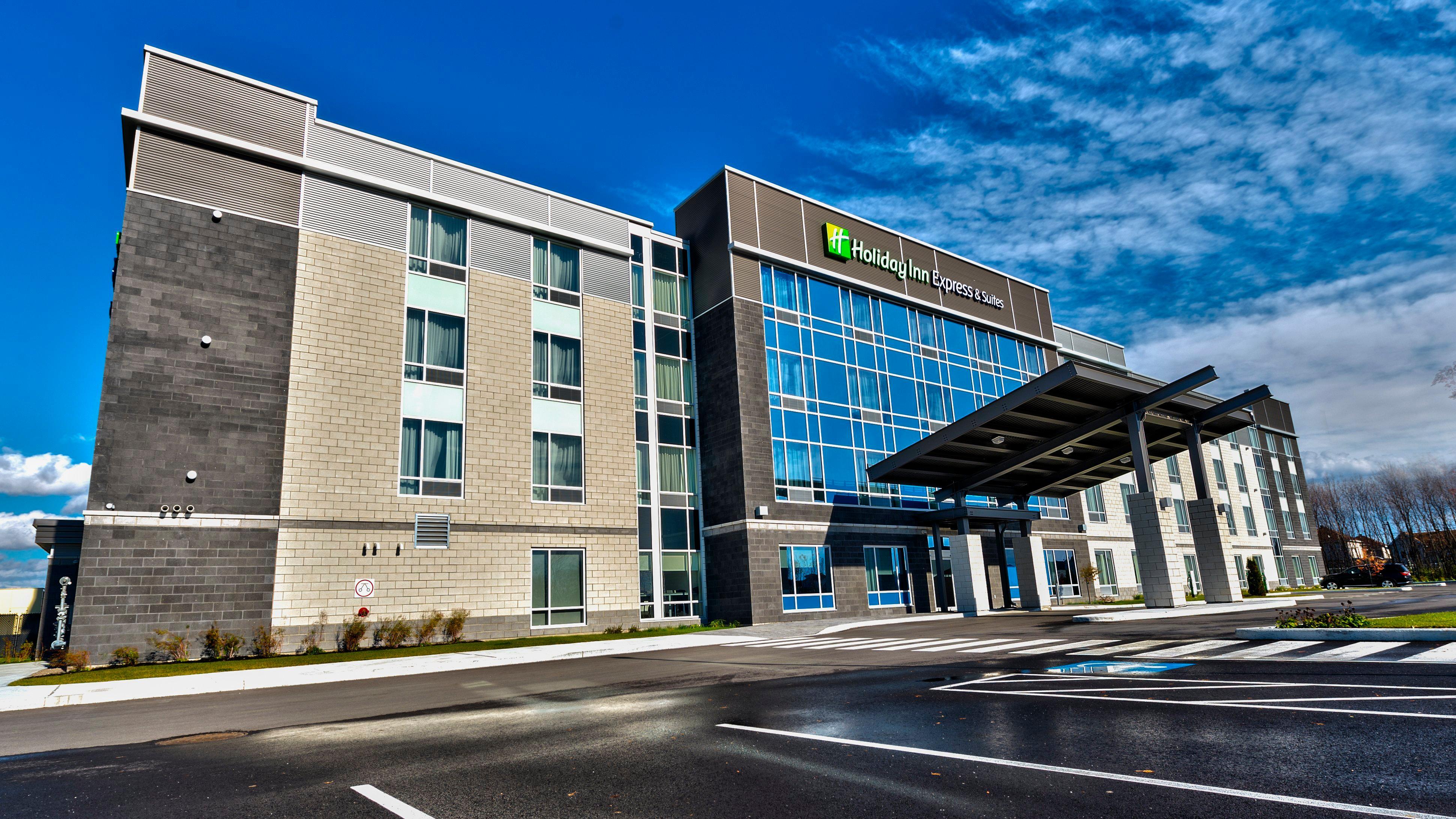 Holiday Inn Express & Suites Vaudreuil-Dorion By Ihg Eksteriør billede